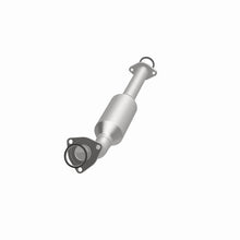 Load image into Gallery viewer, MagnaFlow Conv Direct Fit OEM 2003-2004 Toyota Tundra Underbody - 28.75in Length